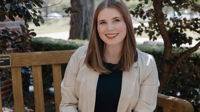 Headshot of Daphne Bigelow '26